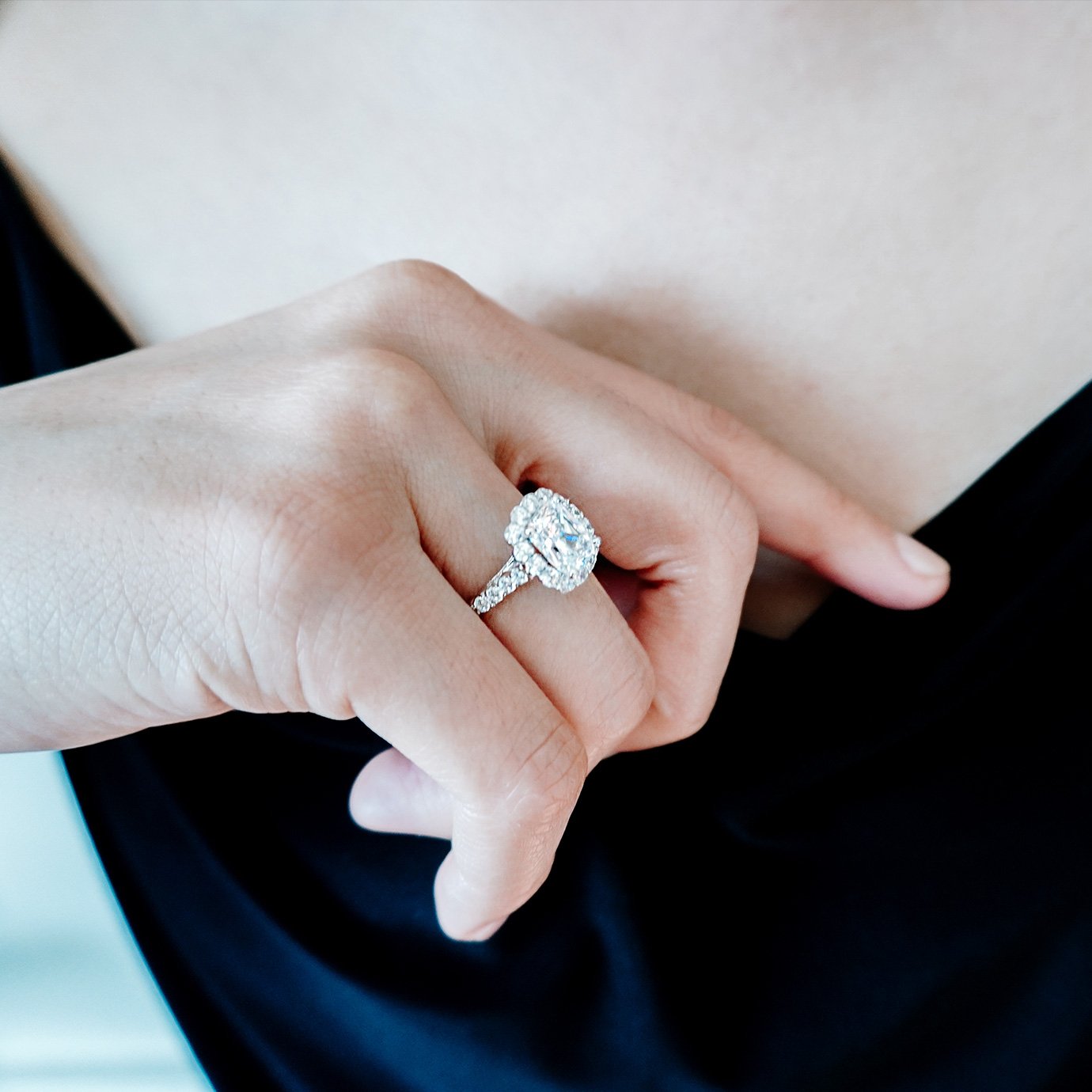 2.0 CT Cushion Shaped Moissanite Halo Engagement Ring 3