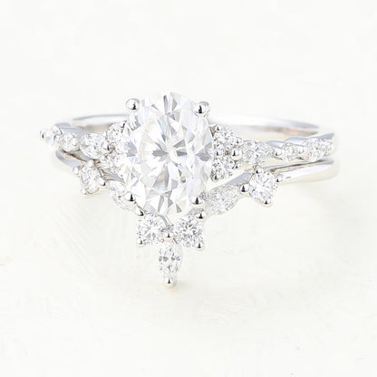 1.33 CT Oval Moissanite Cluster Bridal Ring Set 5