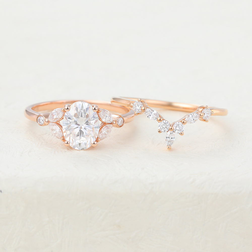 1.33 CT Oval Moissanite Cluster Bridal Ring Set 6