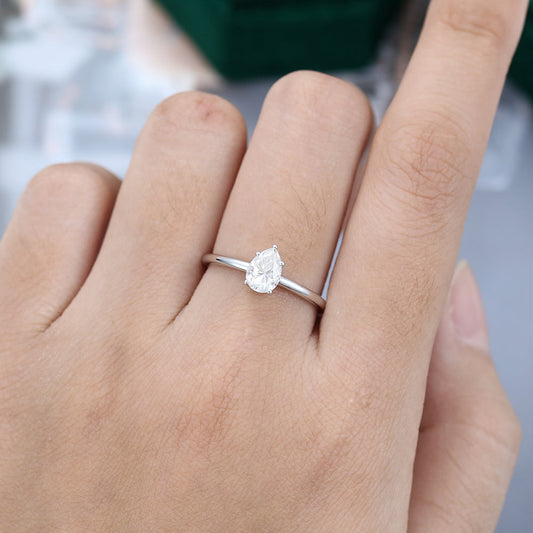 1.0 CT Pear Shaped Moissanite Solitaire Engagement Ring 2