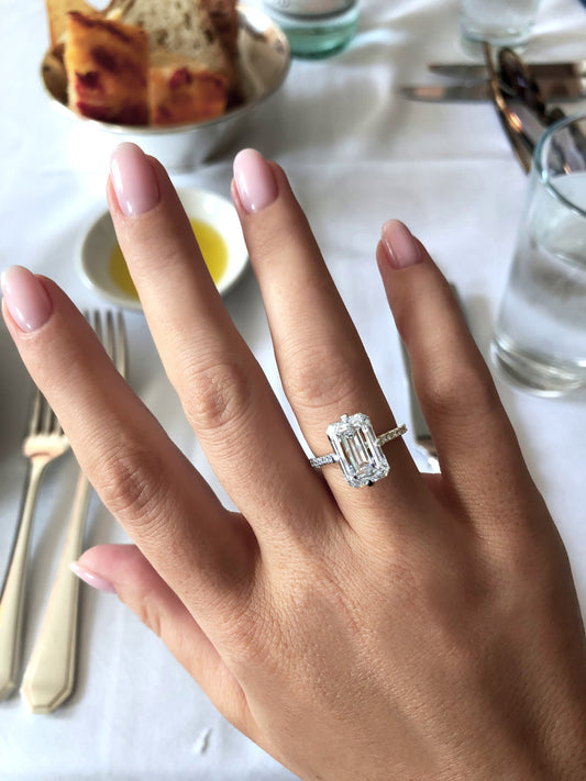 5 CT Emerald Solitaire CVD F/VS1 Diamond Engagement Ring 2