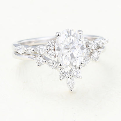 1.33 CT Oval Moissanite Cluster Bridal Ring Set 4